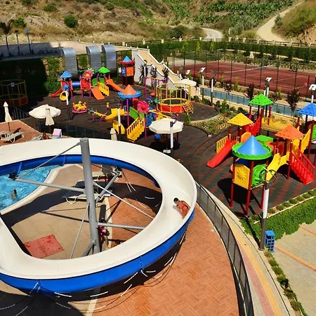 Azura Park 3 Plus 1 Lejlighed *
