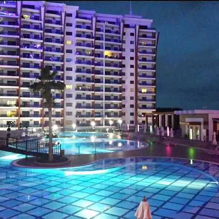 Azura Park 3 Plus 1 *